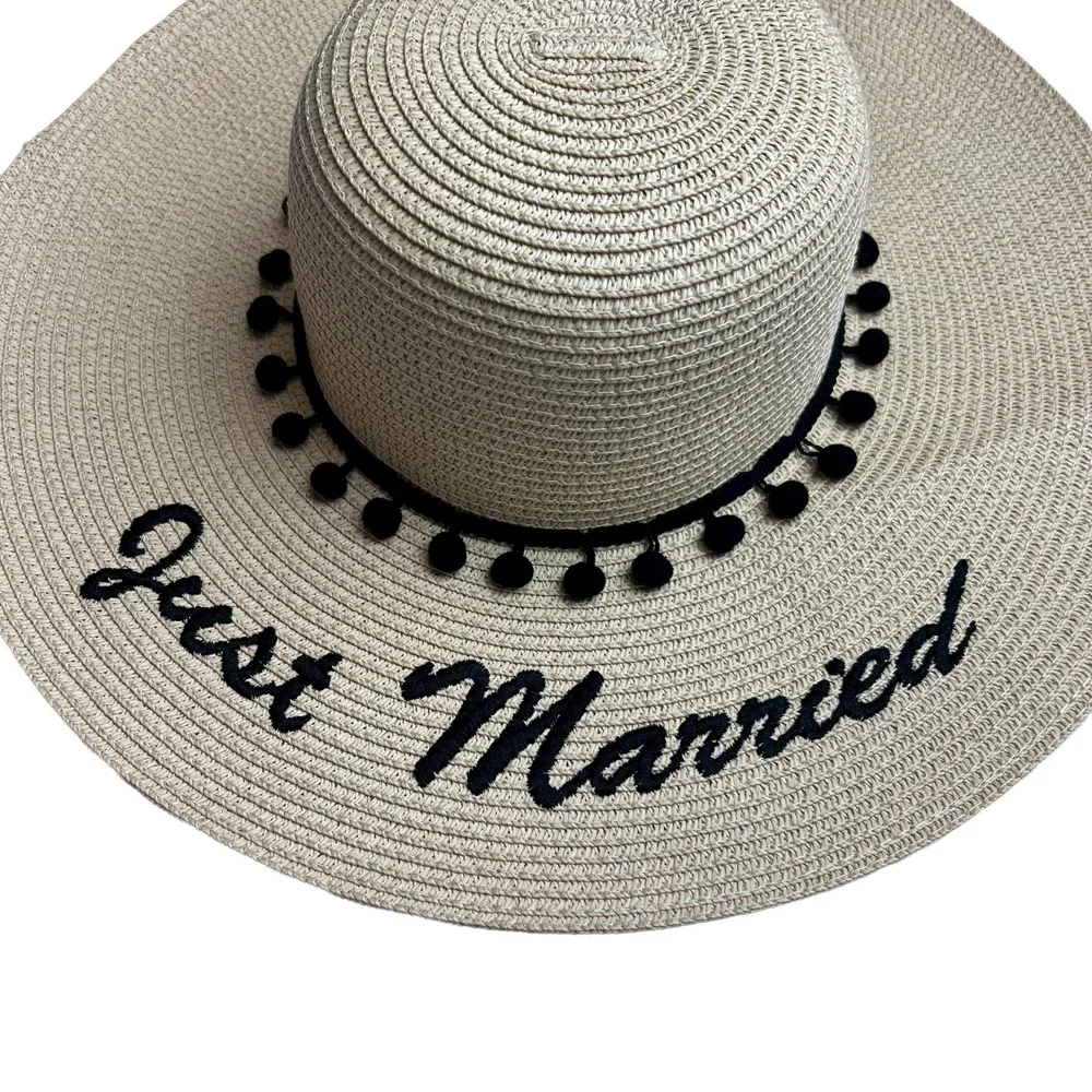 Altar'd State Just Married Embroidered‎ Packable Straw Paper Hat Pom Pom Summer